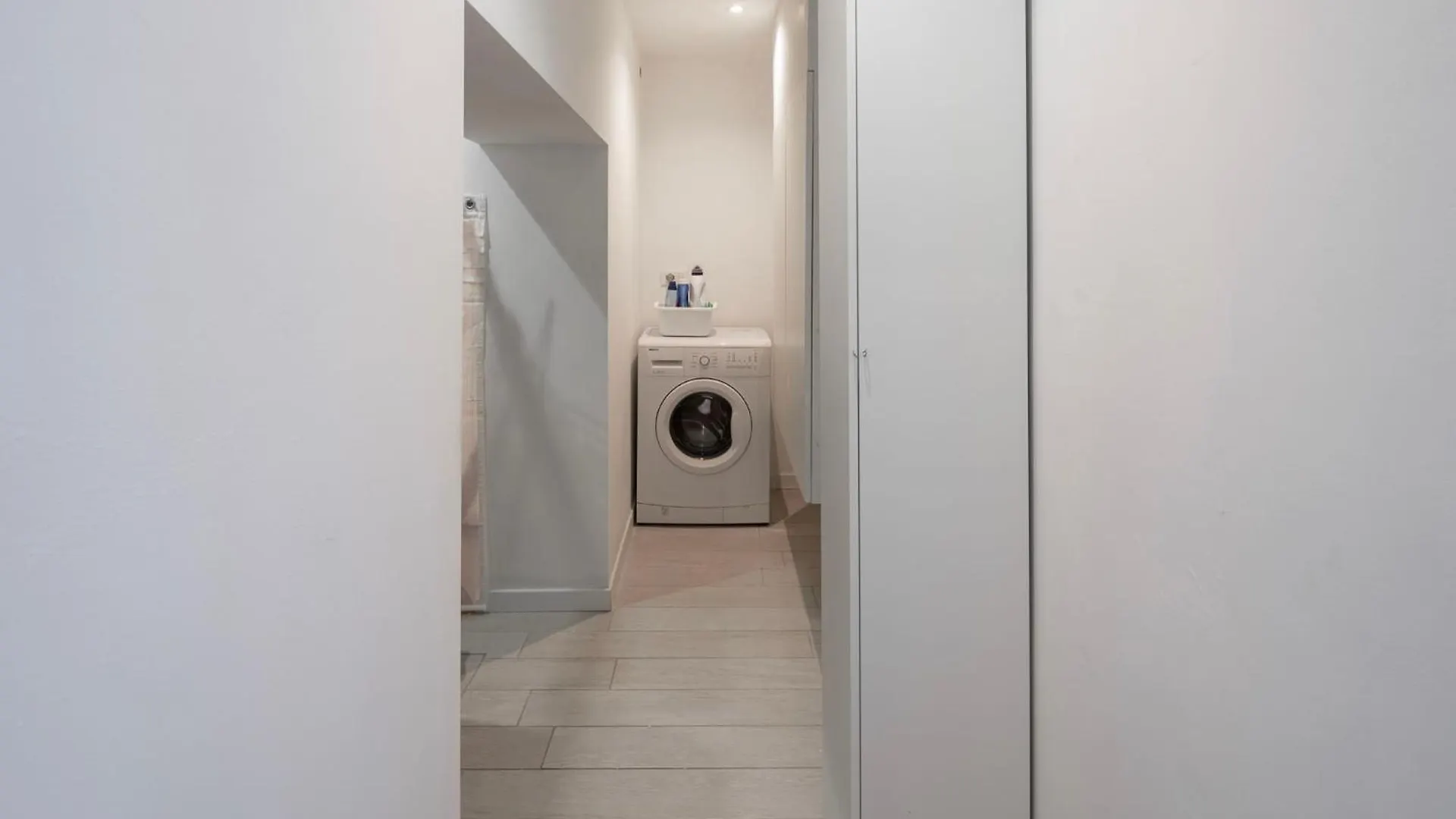 Ca' Petunia - Venice Art Apartment 0*,  Italy